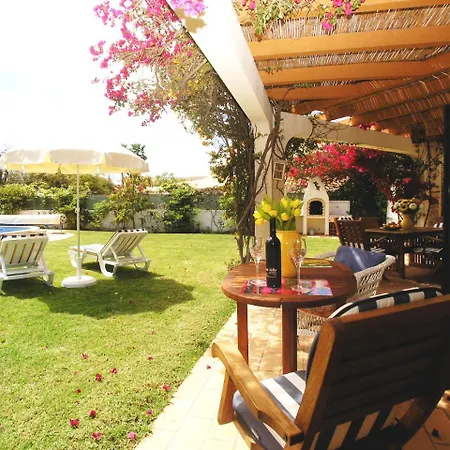 Sleeps 8 Pool Wifi Villa *